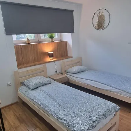 Kokon Hostal *